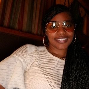 Meet your Posher, Lavette